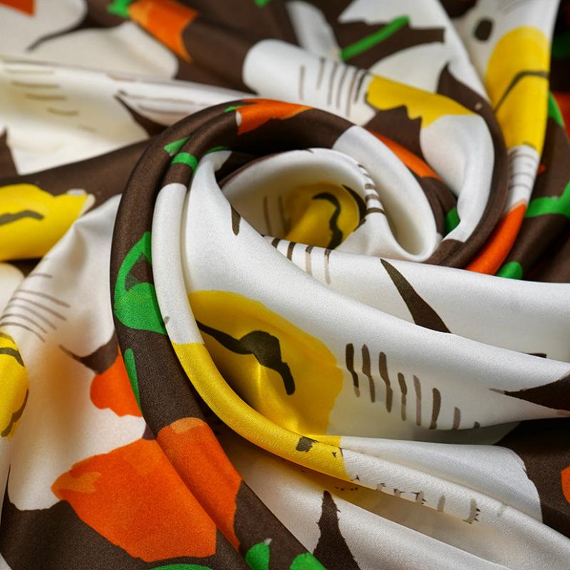 Carré de soie - Juliette